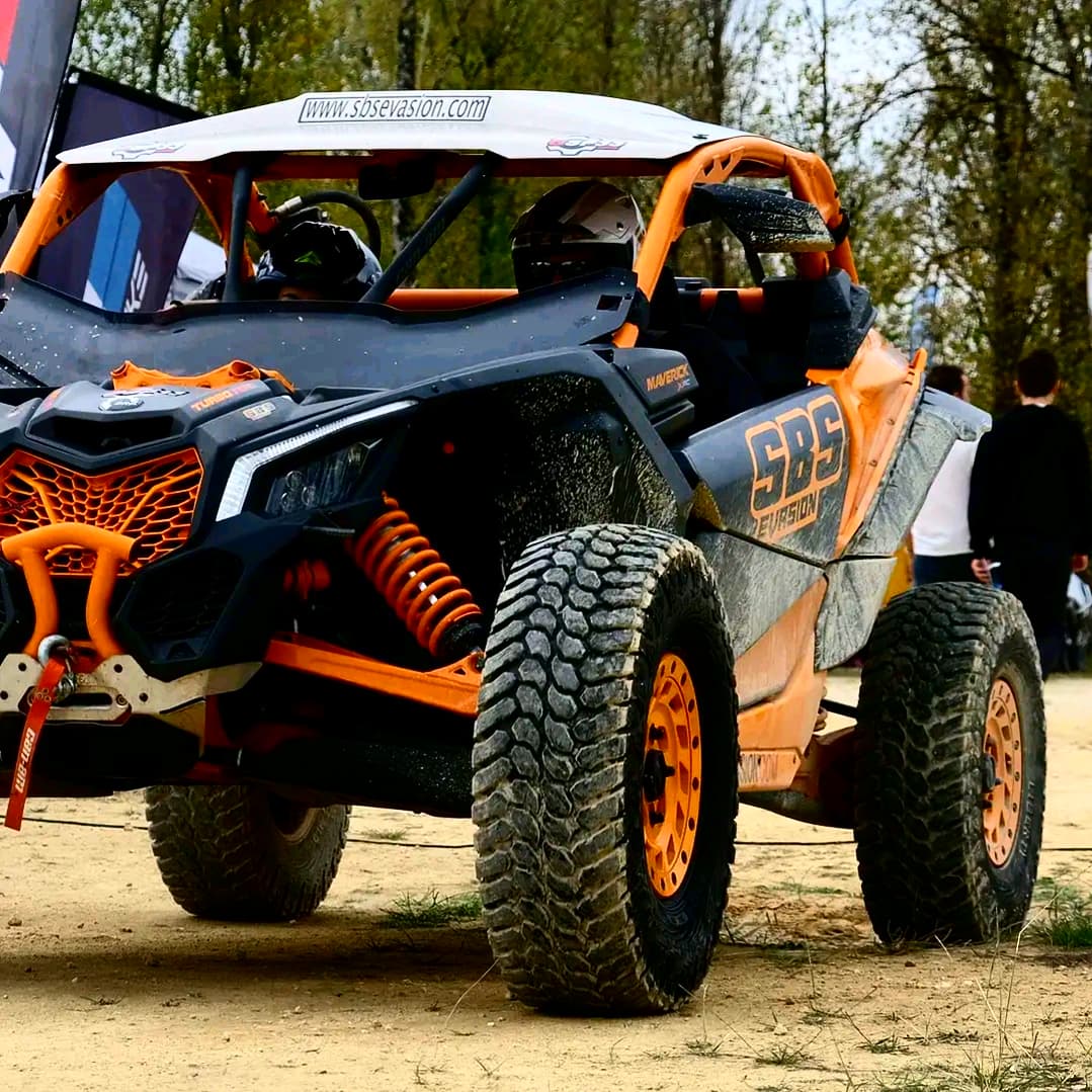 Informations formation SSV, location de SSV, organisation d'évènement de balades et courses SSV et motocross organisées par SBS Evasion